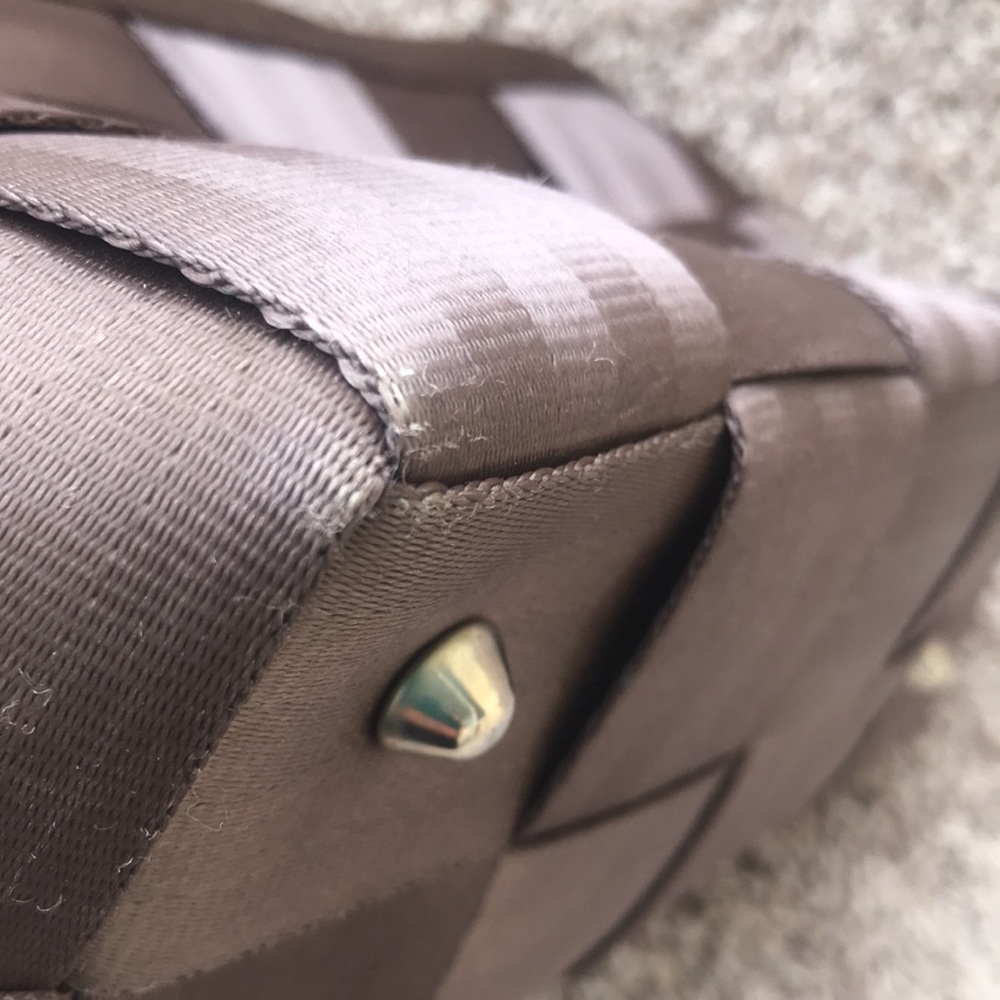 Harvey’s Tan The Original Seatbelt Bag - Picture 16 of 16